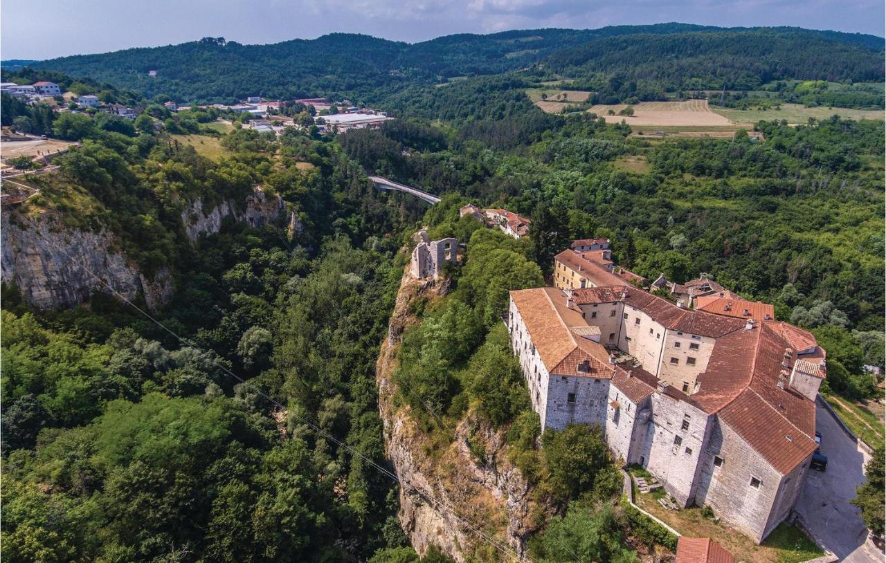 Amazing Apartment In Pazin With Wifi Katun Lindarski Exterior foto